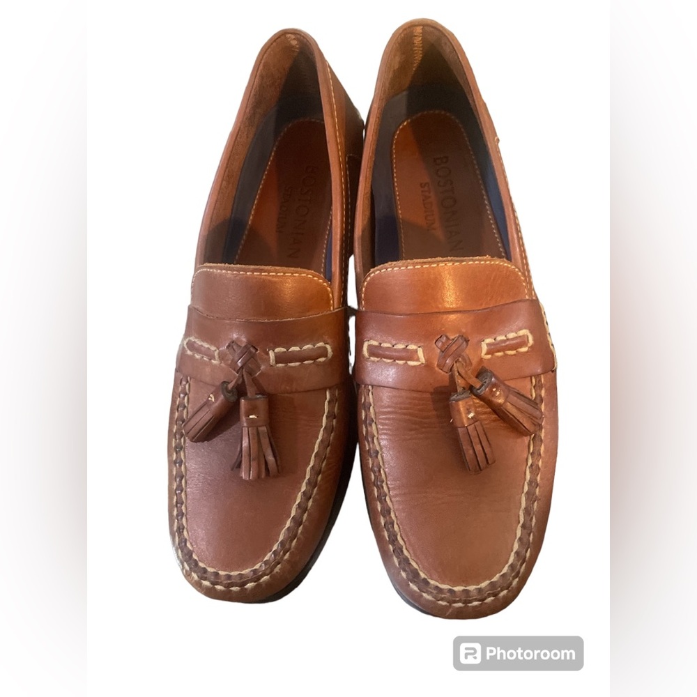 BOSTONIAN  Stadium  Loafers, Penny loafers. Excellent gently worn condition.Prep